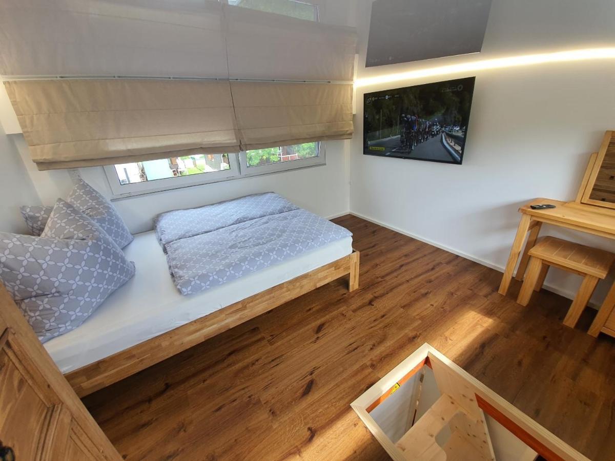 Ferienhaus Am See-2 Hungen Eksteriør billede